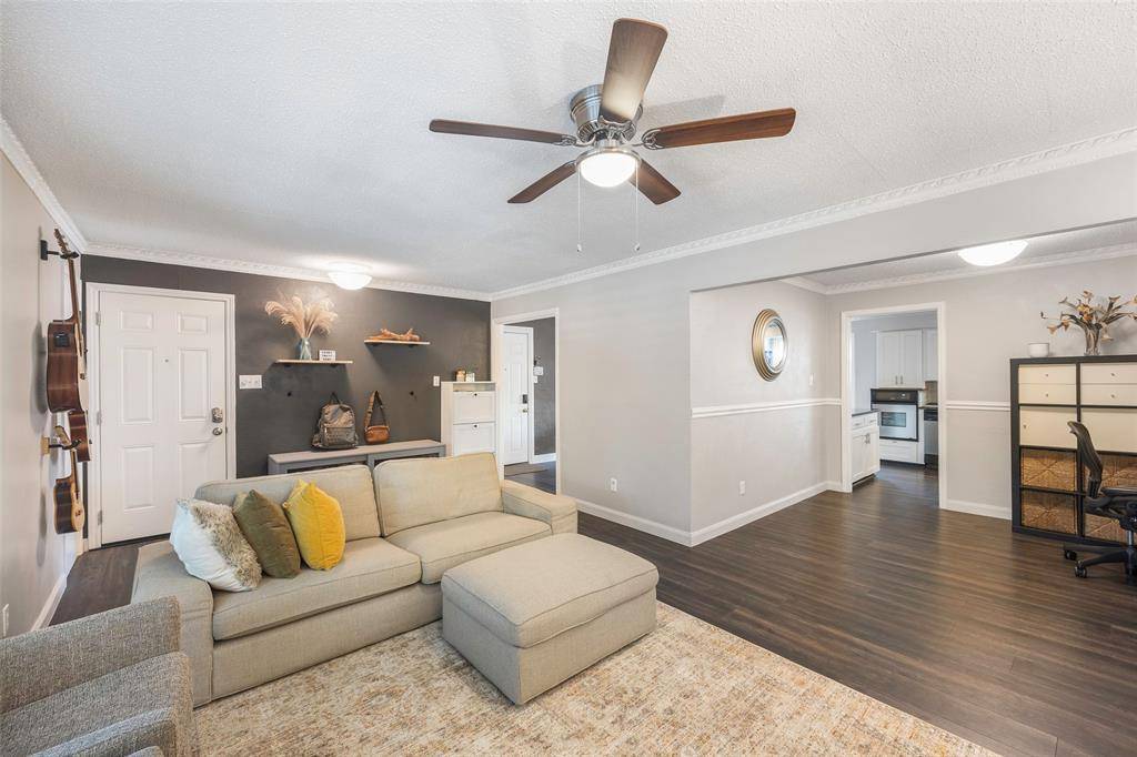 6007 Sandhurst Lane #D, Dallas, TX 75206