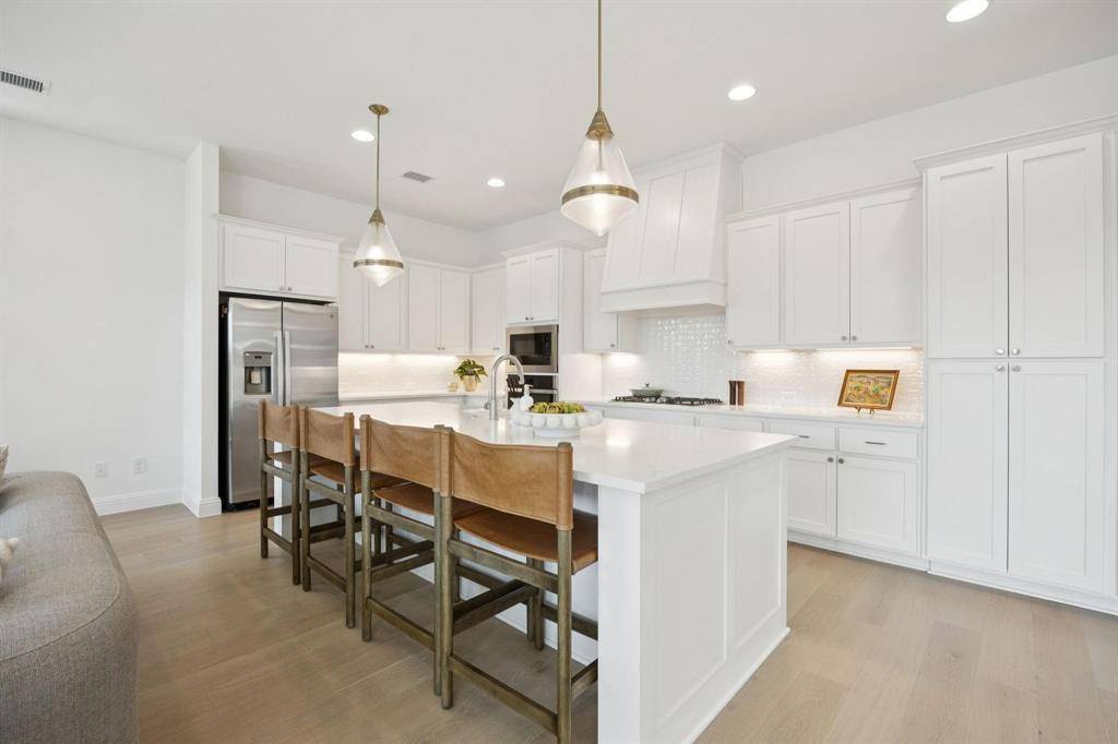 9348 Charlie Lane, Dallas, TX 75238