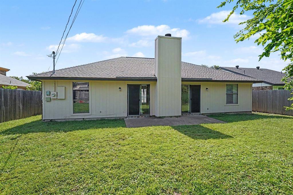 6210 Valley Forge Court, Arlington, TX 76002
