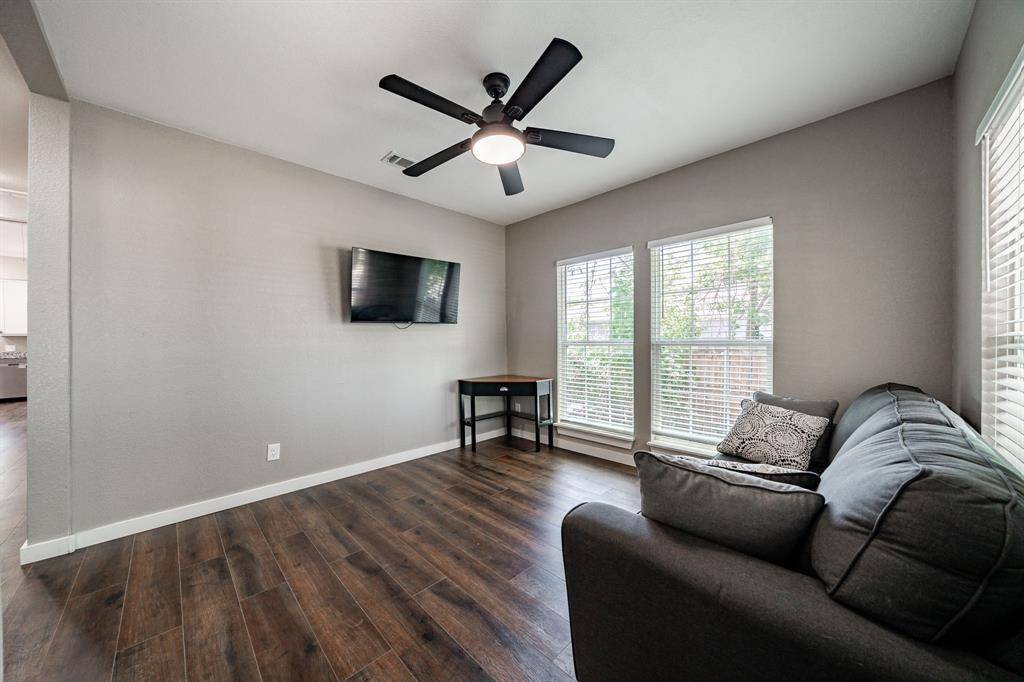 1920 S 18th Street, Waco, TX 76706