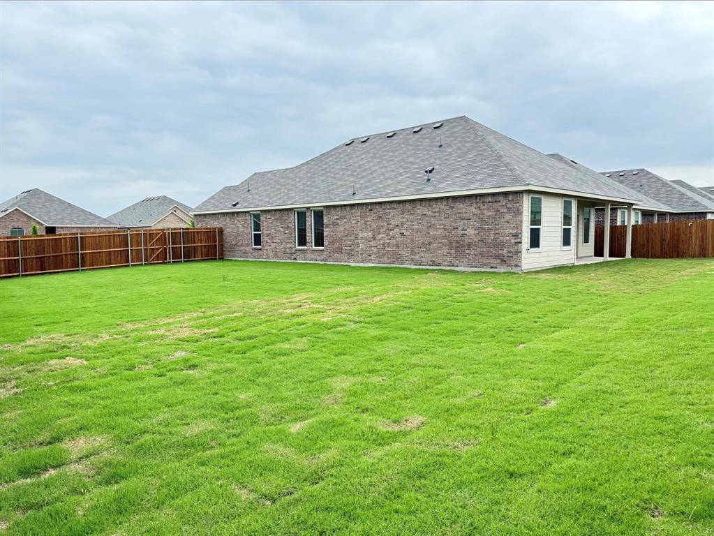 500 Mill Trace Way, Princeton, TX 75407