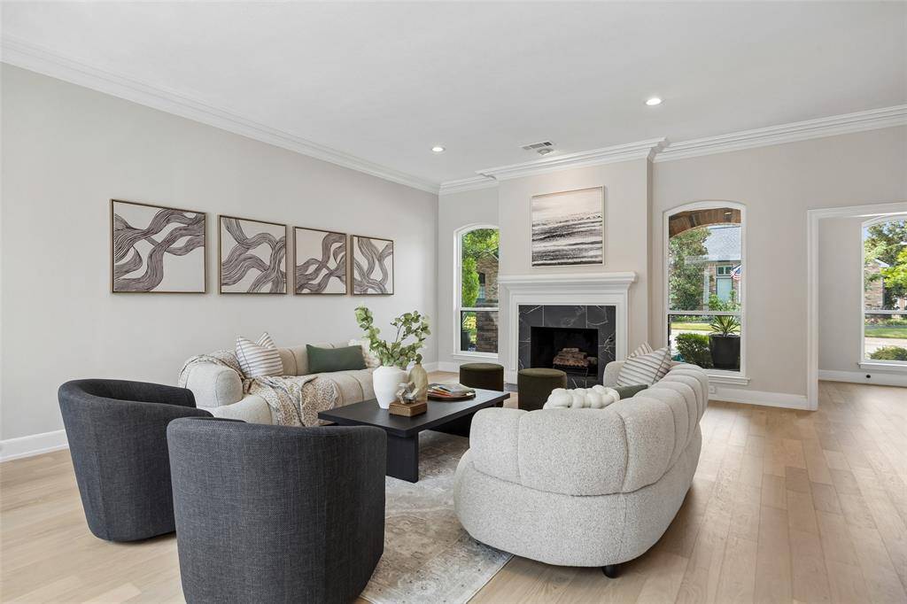 5925 Still Forest Drive, Dallas, TX 75252