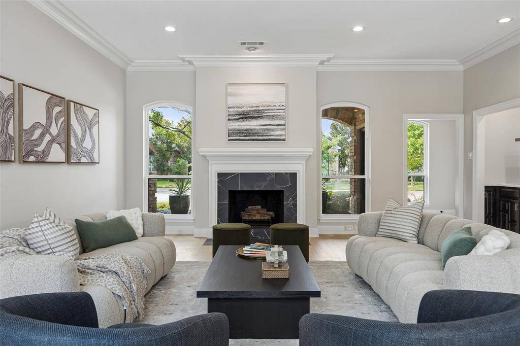 5925 Still Forest Drive, Dallas, TX 75252