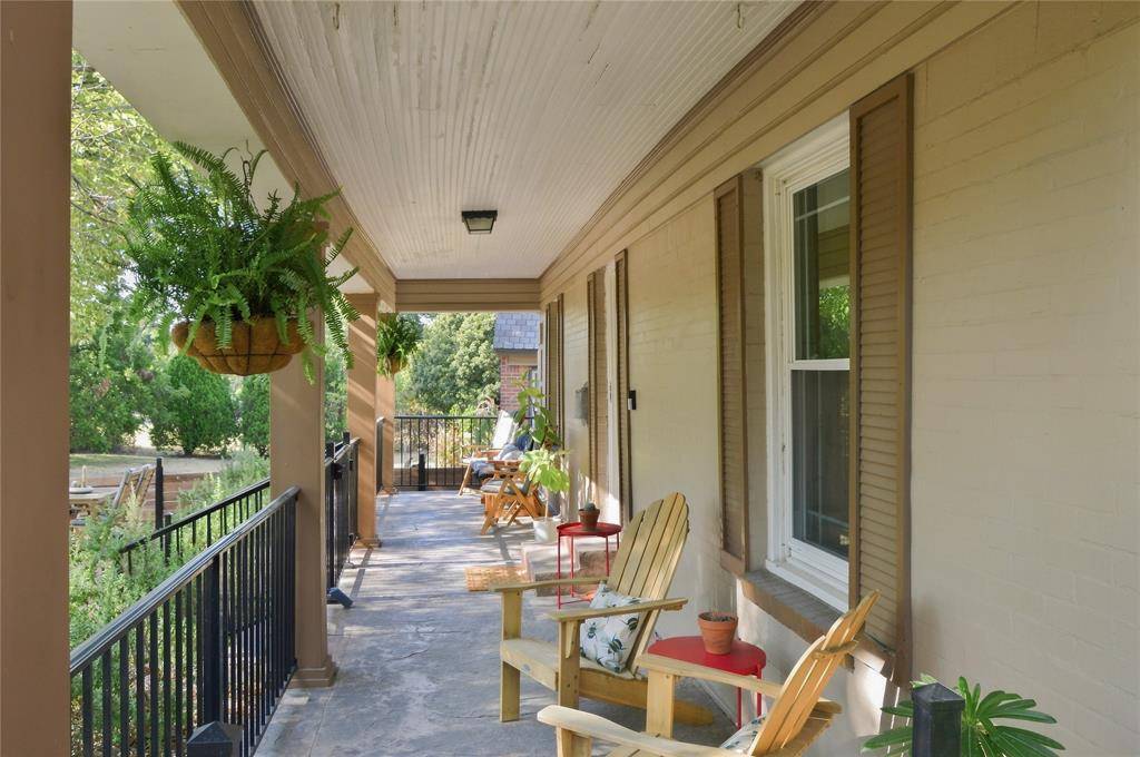 1732 S Edgefield Avenue, Dallas, TX 75224