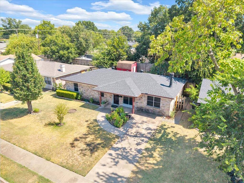 2210 Starlite Lane, Irving, TX 75061