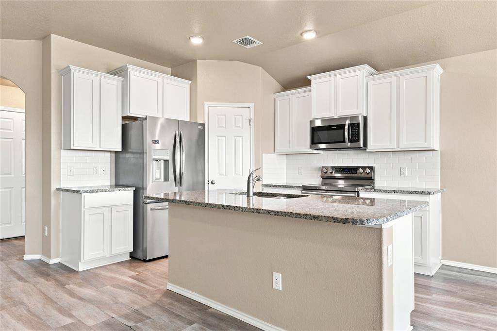 2921 Beutel Road, Waco, TX 76655