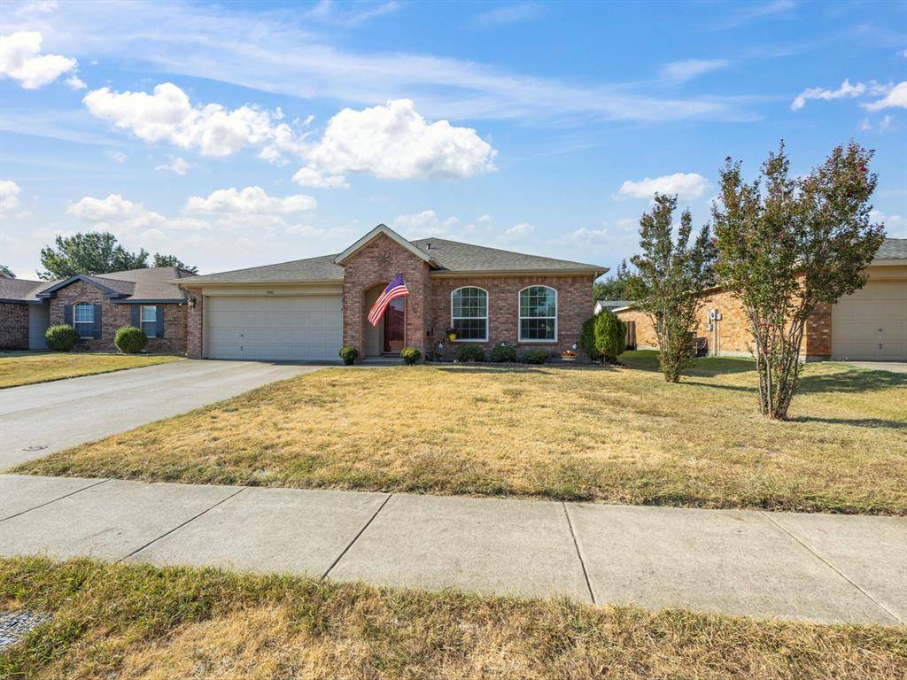 3446 Charing Cross Road, Midlothian, TX 76065