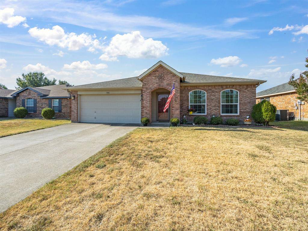 3446 Charing Cross Road, Midlothian, TX 76065