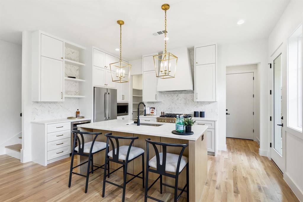 4614 Hopkins Avenue, Dallas, TX 75209