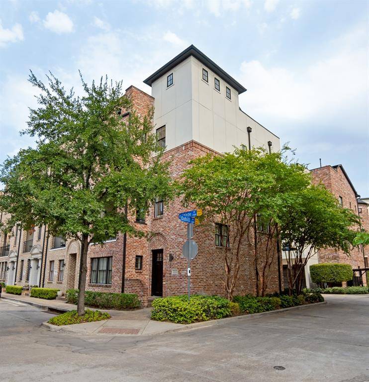 2110 Helsminster Drive, Dallas, TX 75201