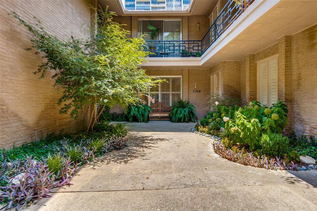 6324 Bandera Avenue #B, Dallas, TX 75225