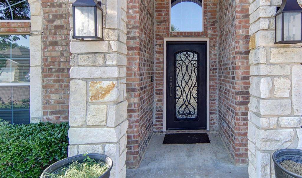 8308 Fall Crest Drive, Fort Worth, TX 76053