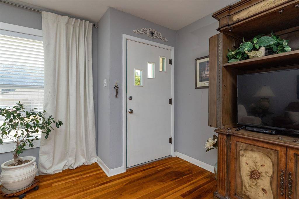 1209 Grace Street, Weatherford, TX 76086