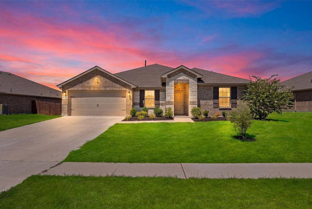 1321 Elmwood Drive, Cedar Hill, TX 75104
