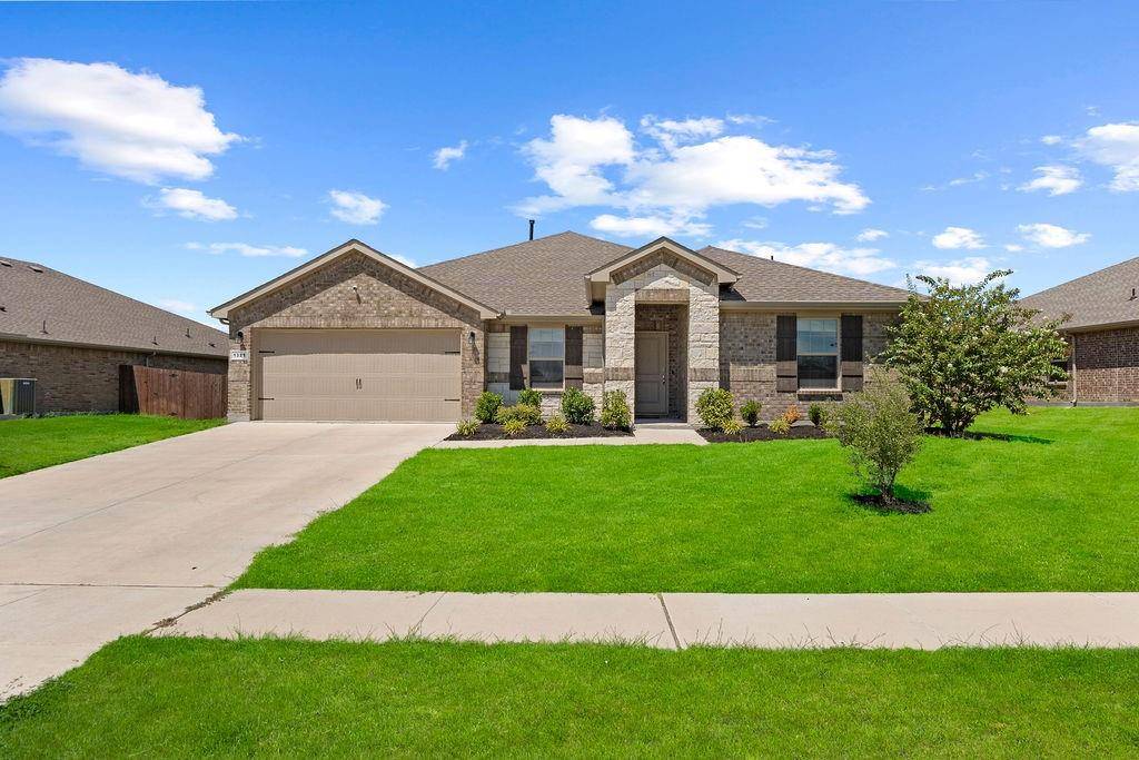 1321 Elmwood Drive, Cedar Hill, TX 75104
