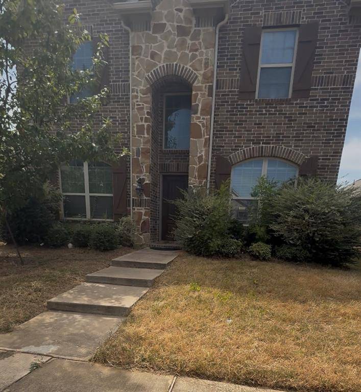 608 Pawnee Street, Aubrey, TX 76227
