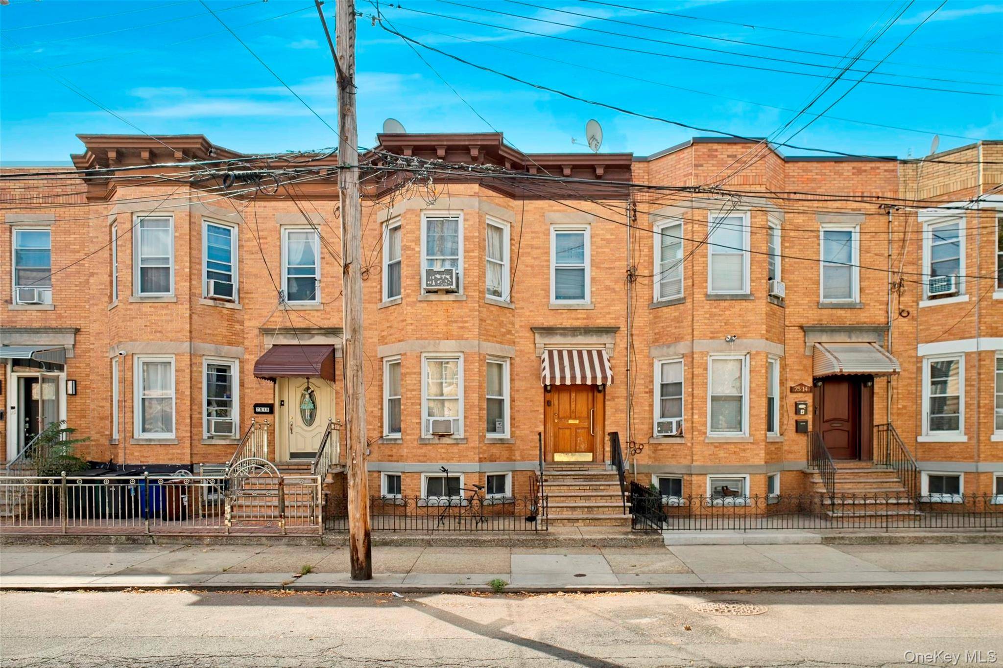 7516 64th ST, Glendale, NY 11385