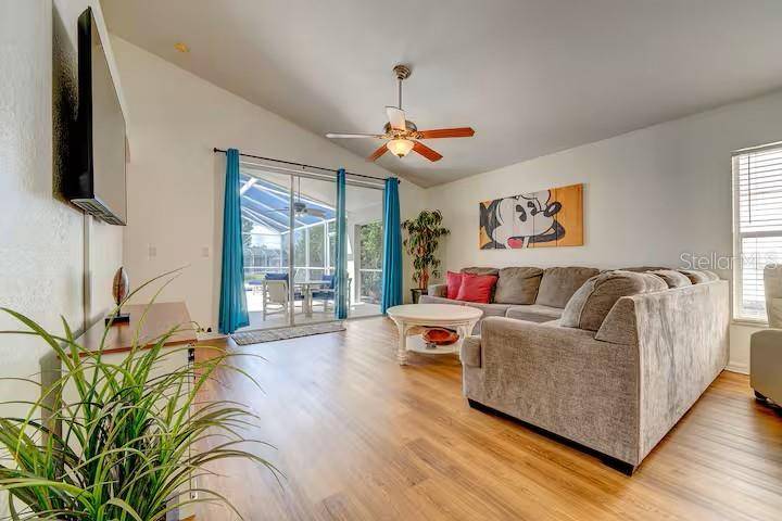136 TROON CIR, Davenport, FL 33897