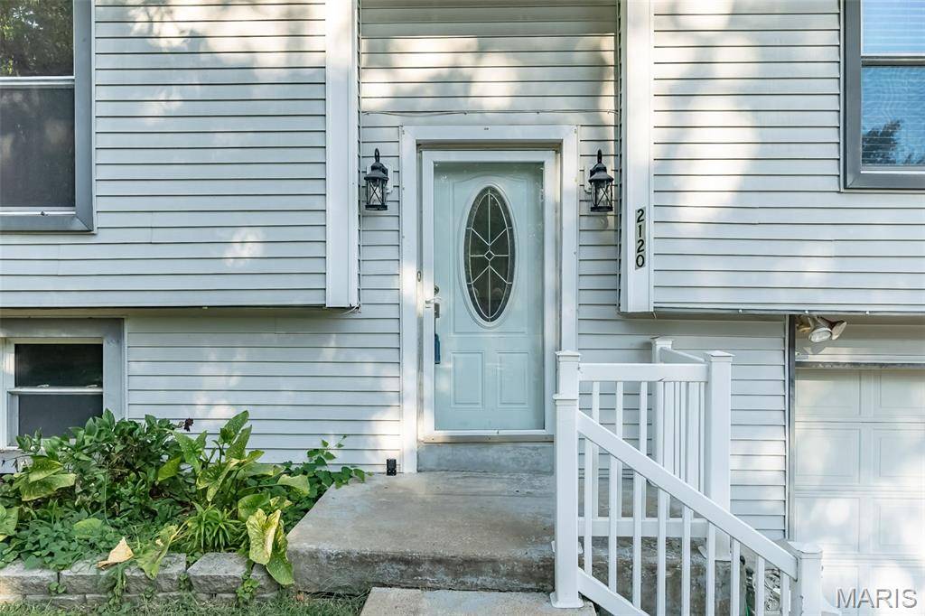 2120 Devonshire DR, Imperial, MO 63052