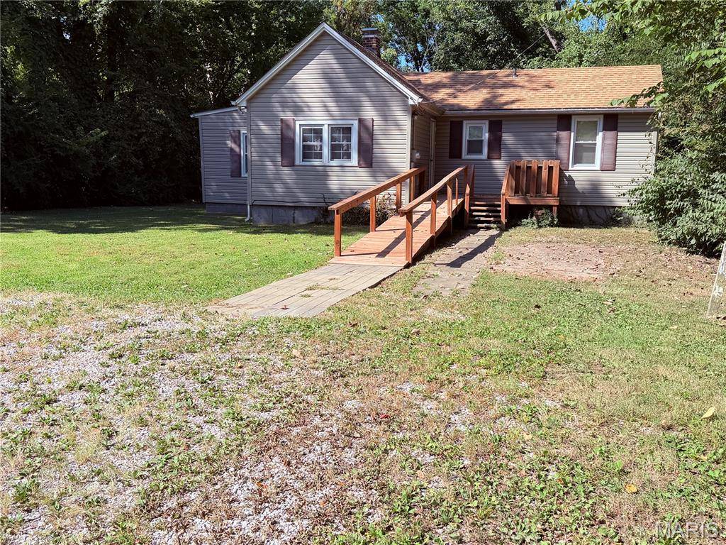 6800 Wille DR, Maryville, IL 62062
