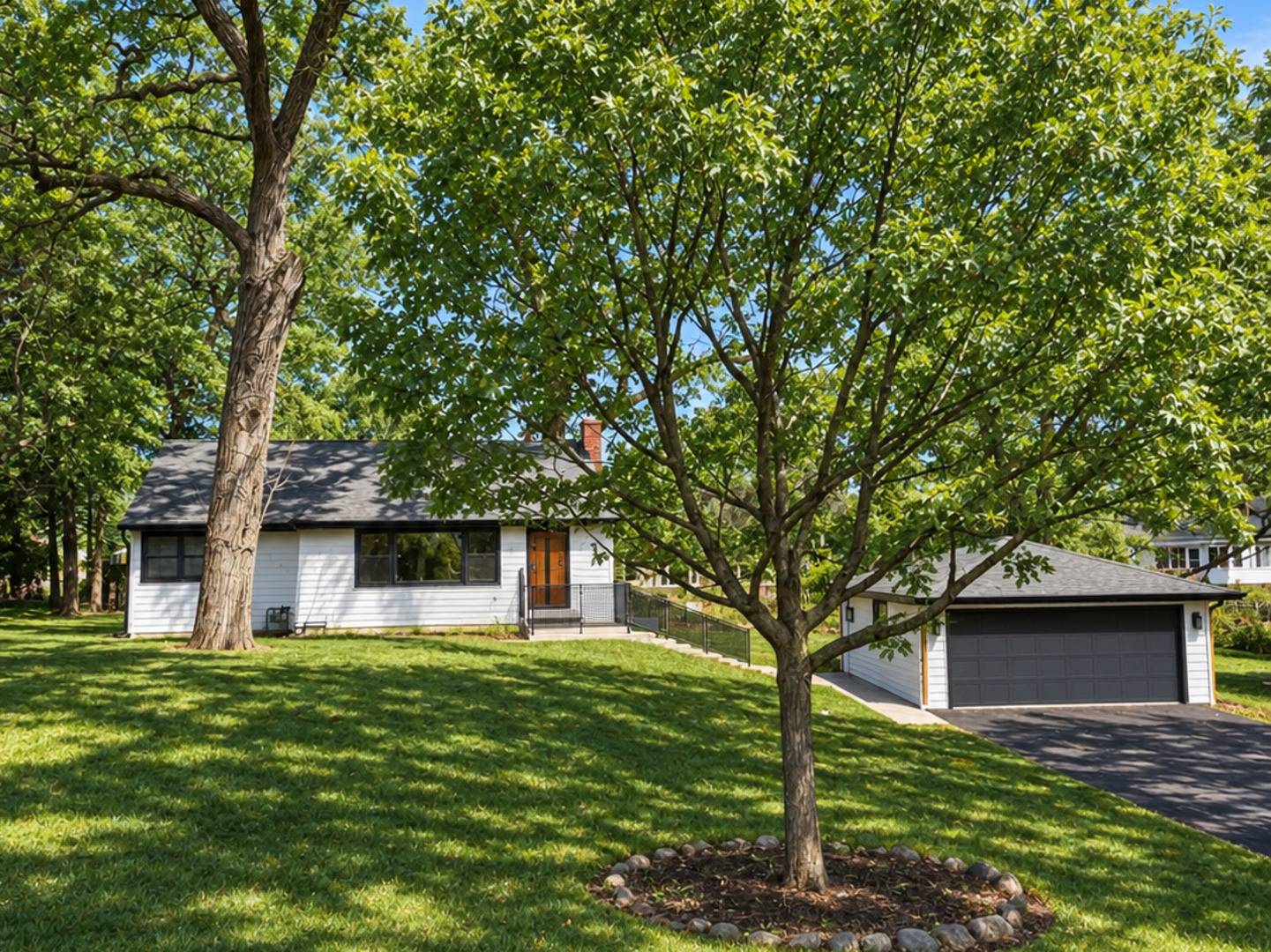 21334 W Pepper DR, Lake Zurich, IL 60047