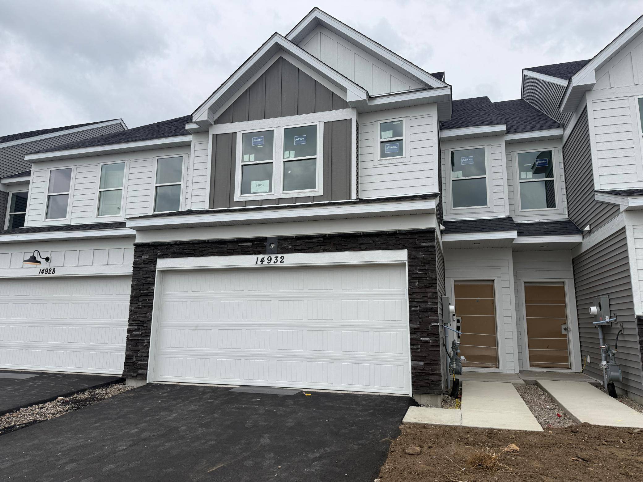 14932 Avondale VW, Rosemount, MN 55068