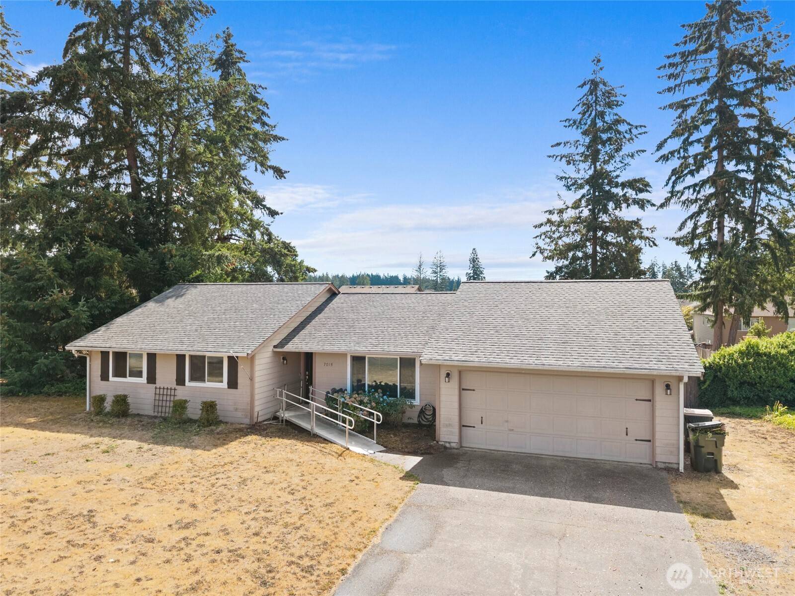 7015 Tolmie DR NE, Olympia, WA 98516