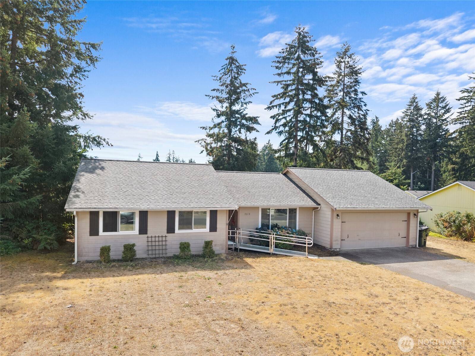 7015 Tolmie DR NE, Olympia, WA 98516