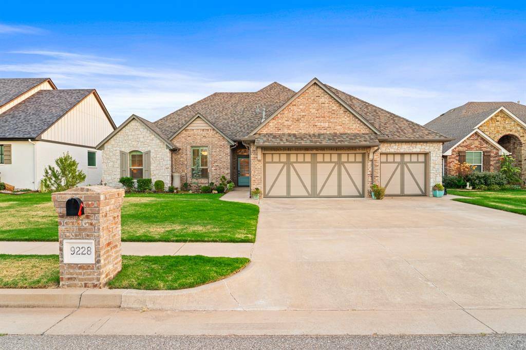 9228 NW 79th ST, Yukon, OK 73099