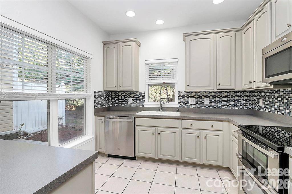 10978 Princeton Village DR, Charlotte, NC 28277