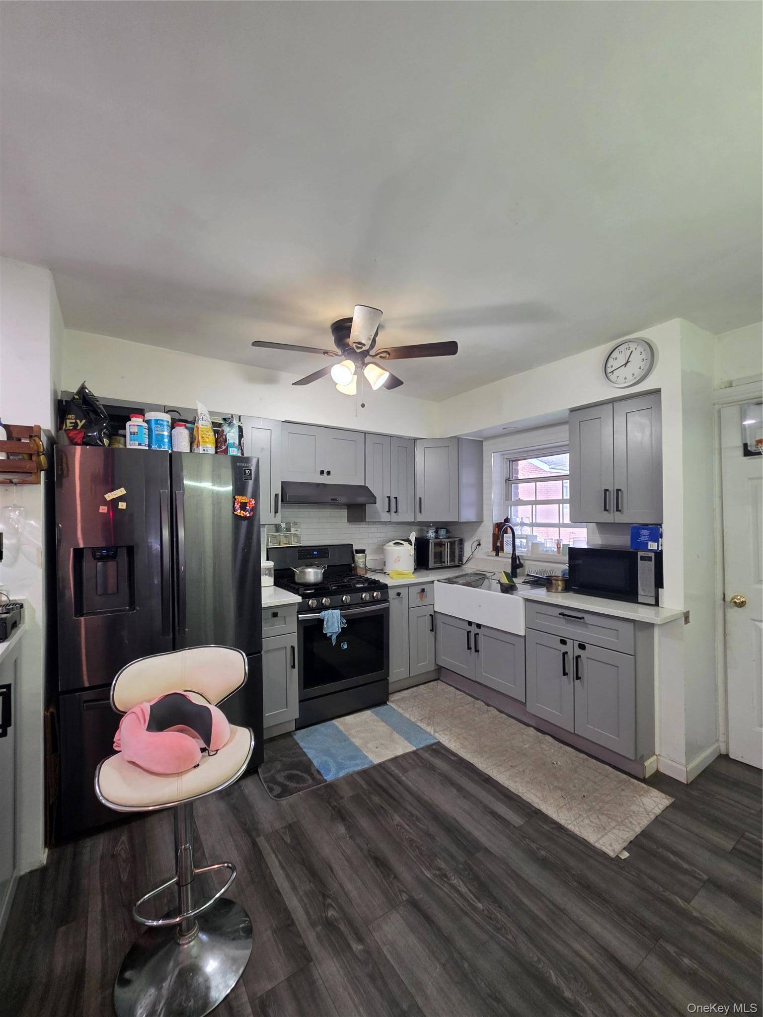 2570 Pearsall AVE, Bronx, NY 10469