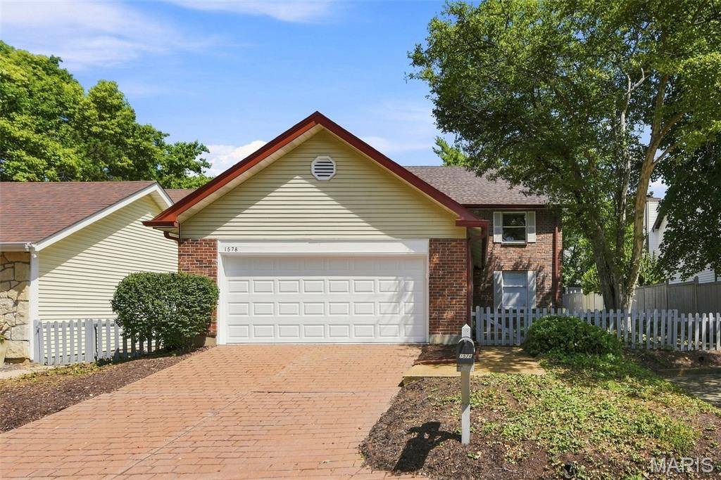 1578 Milbridge DR, Chesterfield, MO 63017