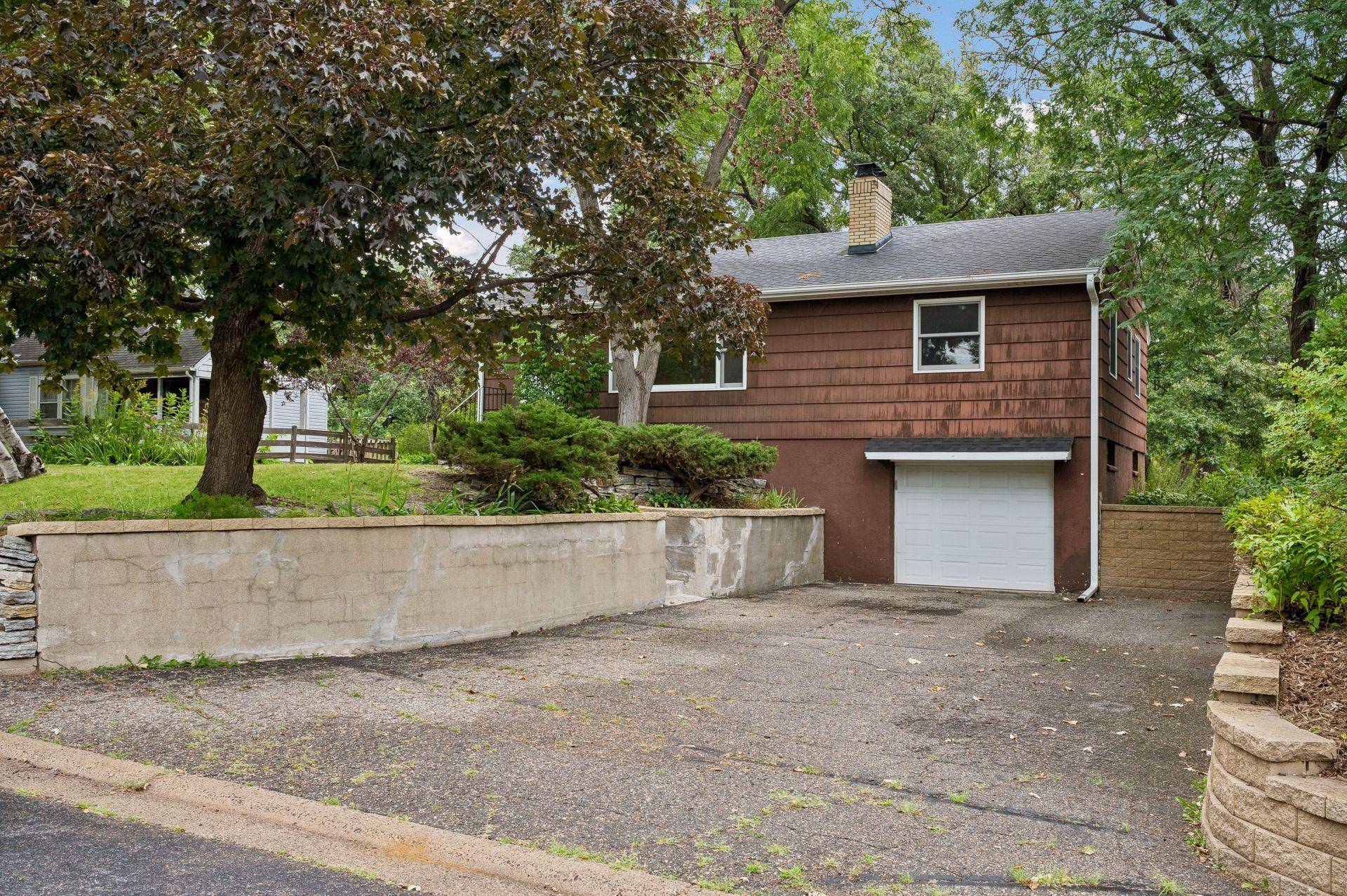 241 Van Buren AVE N, Hopkins, MN 55343