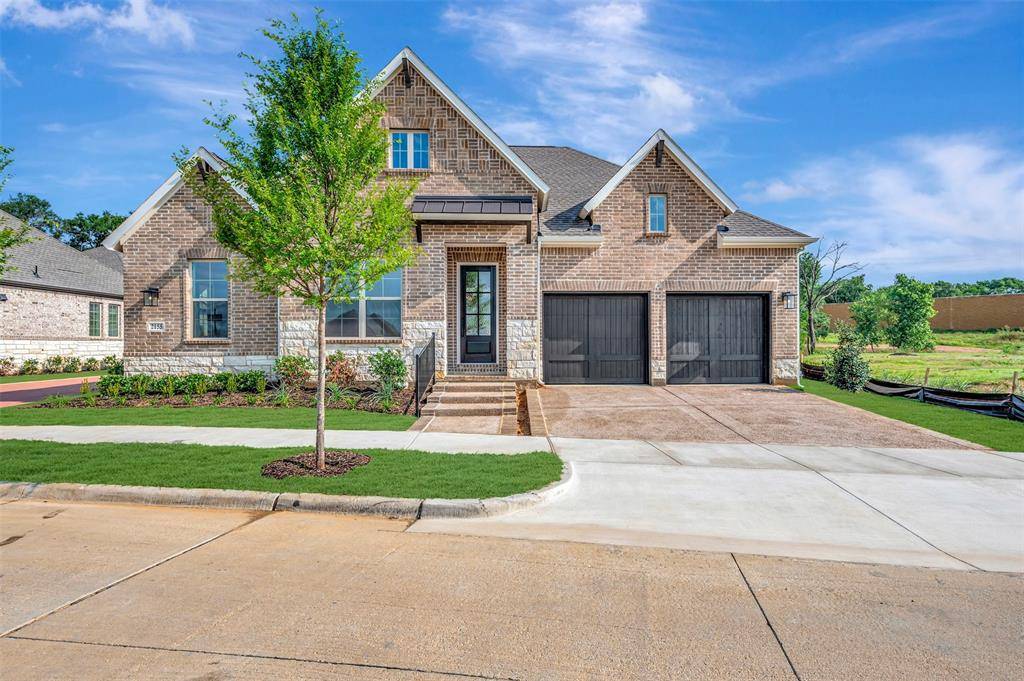 2155 Spotted Fawn Drive, Arlington, TX 76005