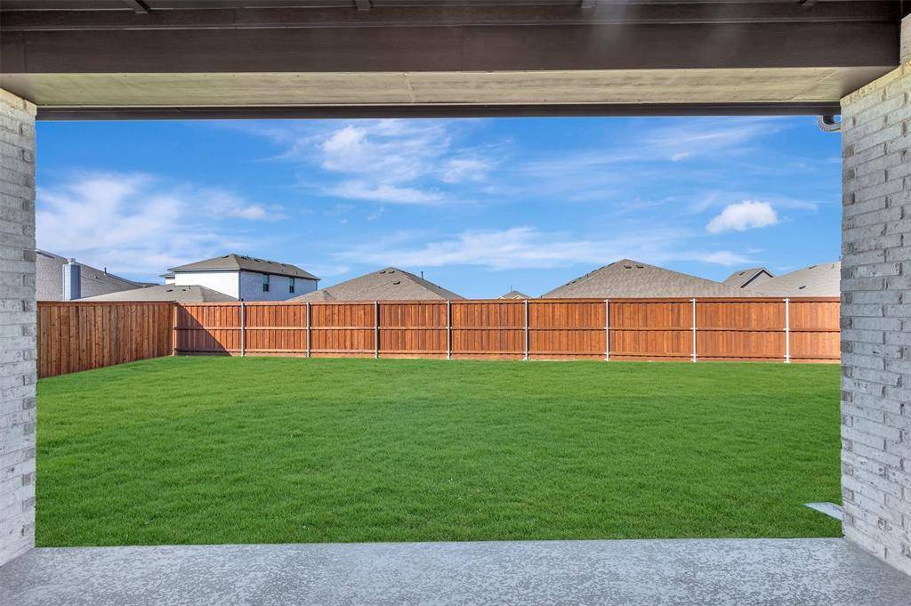 725 Shinnery Oak Way, Waxahachie, TX 75165