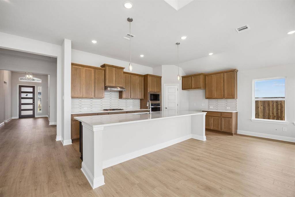 7732 Dibble Avenue, Joshua, TX 76058