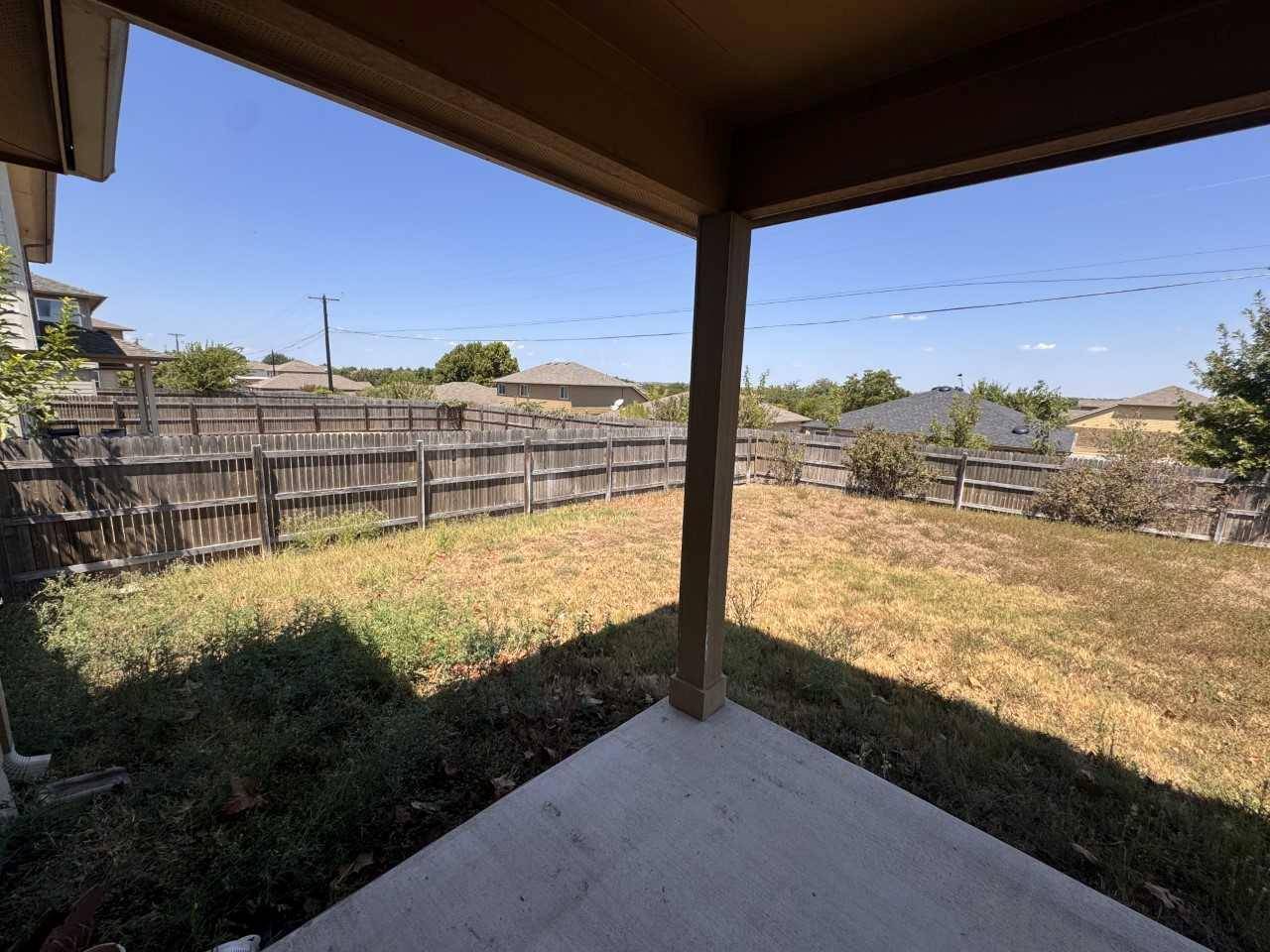 114 Leon River LOOP, Hutto, TX 78634