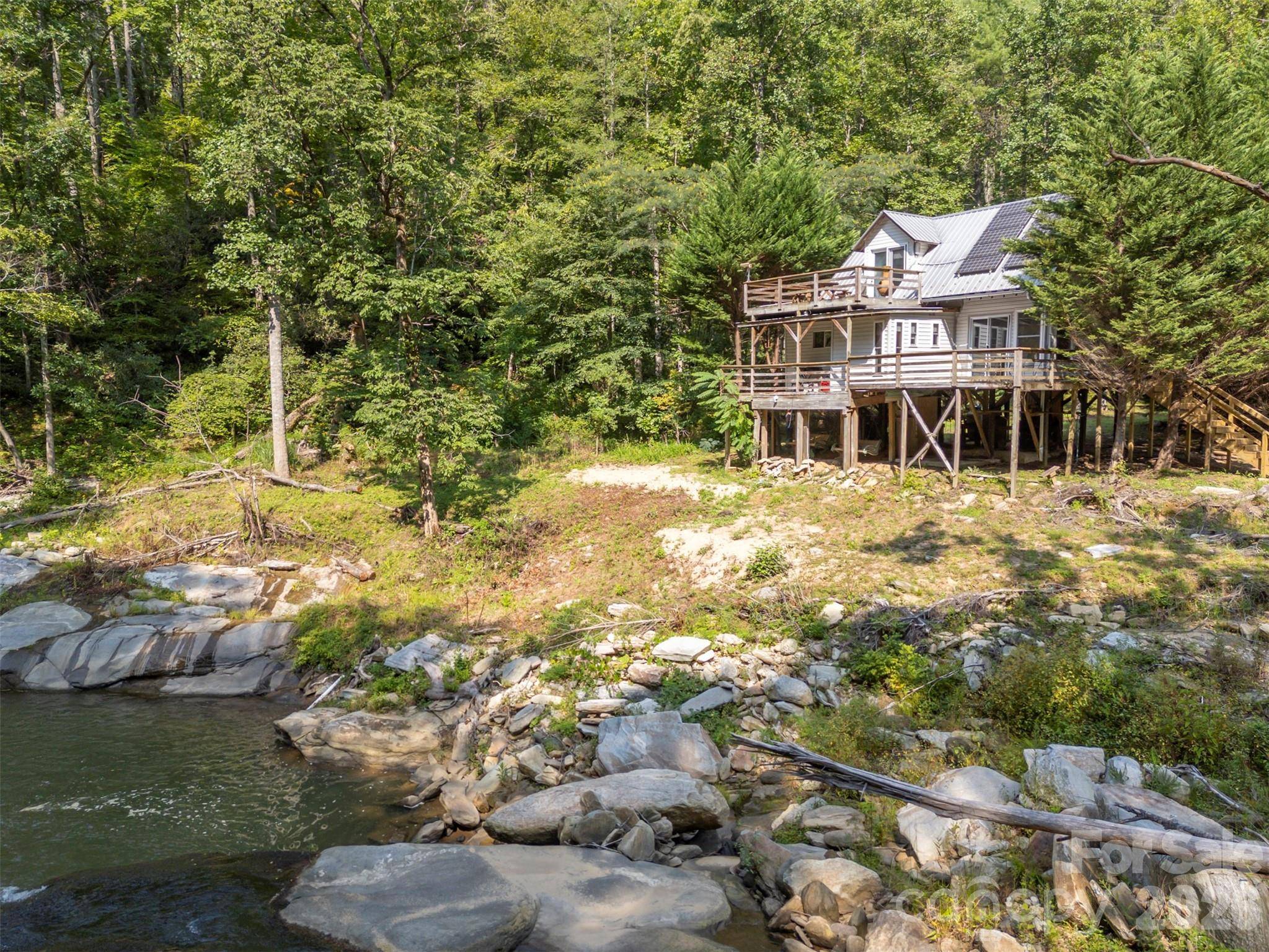 1008 Hardison Falls TRL, Hendersonville, NC 28792