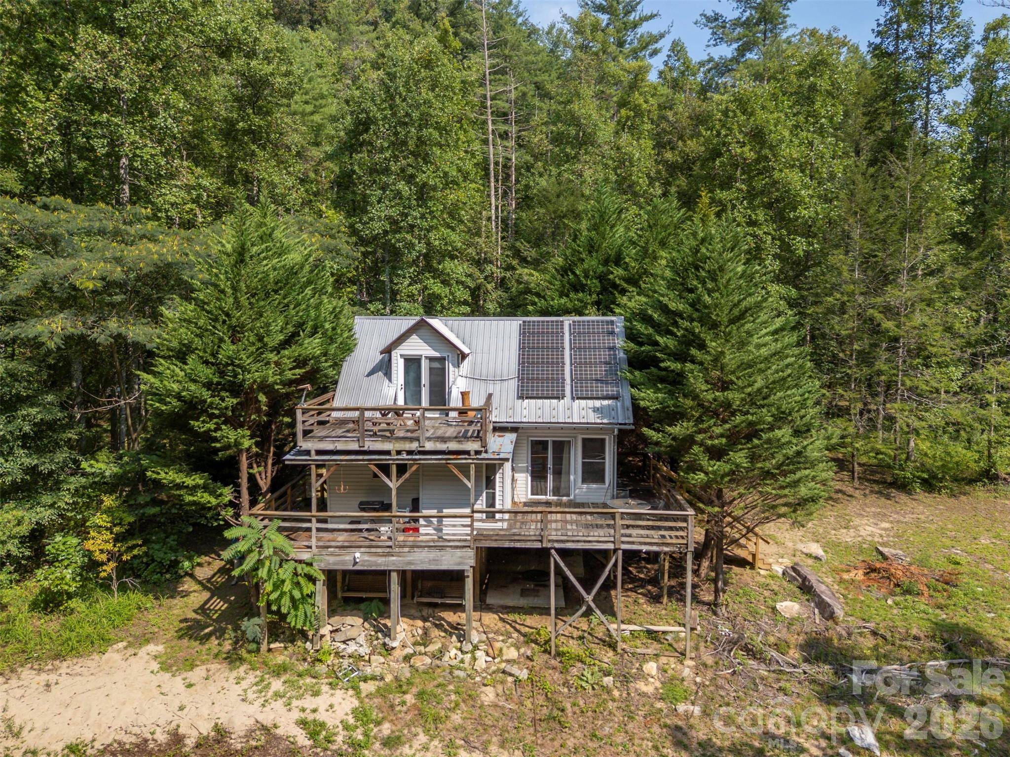1008 Hardison Falls TRL, Hendersonville, NC 28792