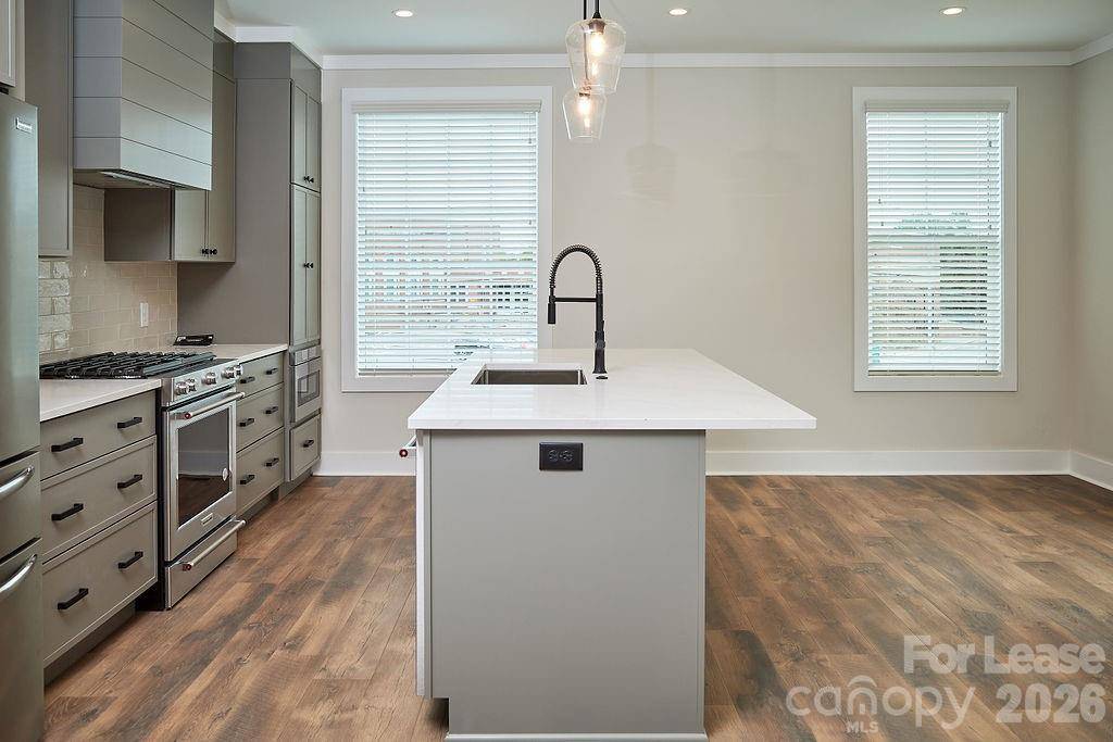 1302 E 10th ST, Charlotte, NC 28204