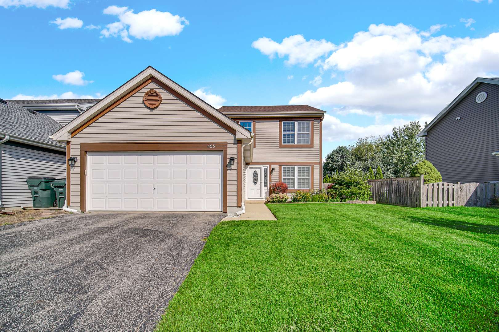 455 Rosewood XING #-, Lindenhurst, IL 60046