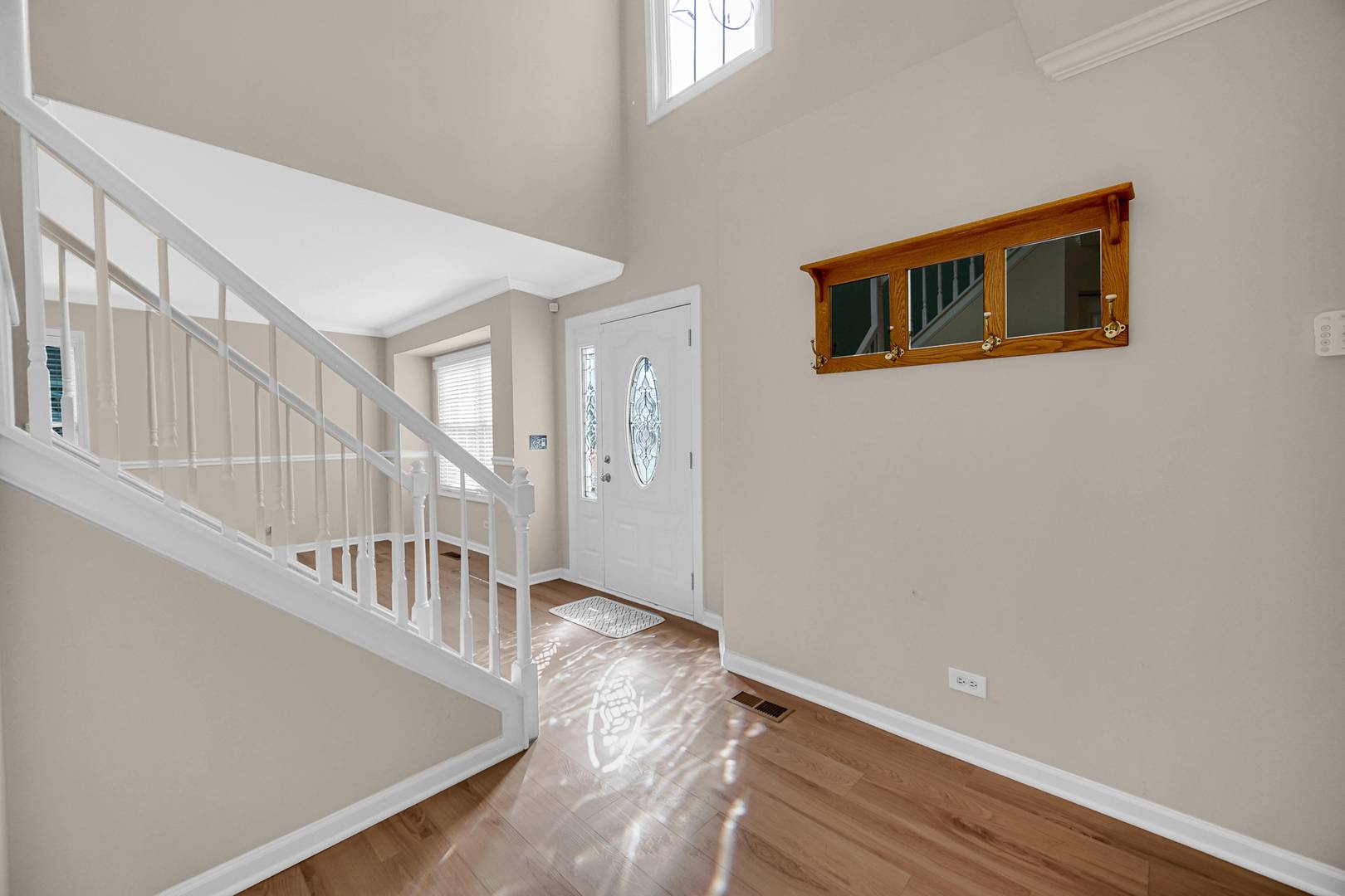 455 Rosewood XING #-, Lindenhurst, IL 60046