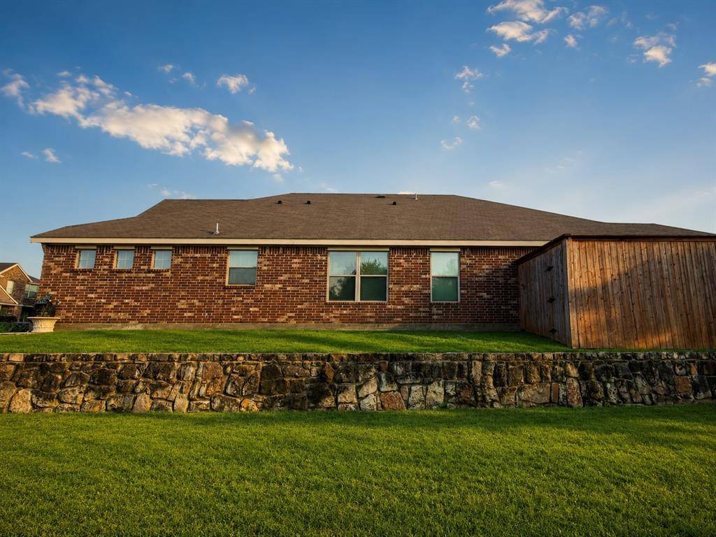 6333 Chalk Hollow Drive, Fort Worth, TX 76179