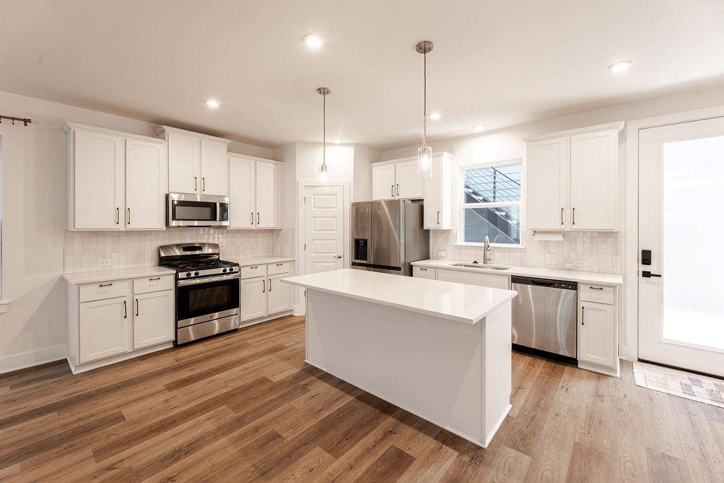 6414 Cowman WAY, Austin, TX 78747