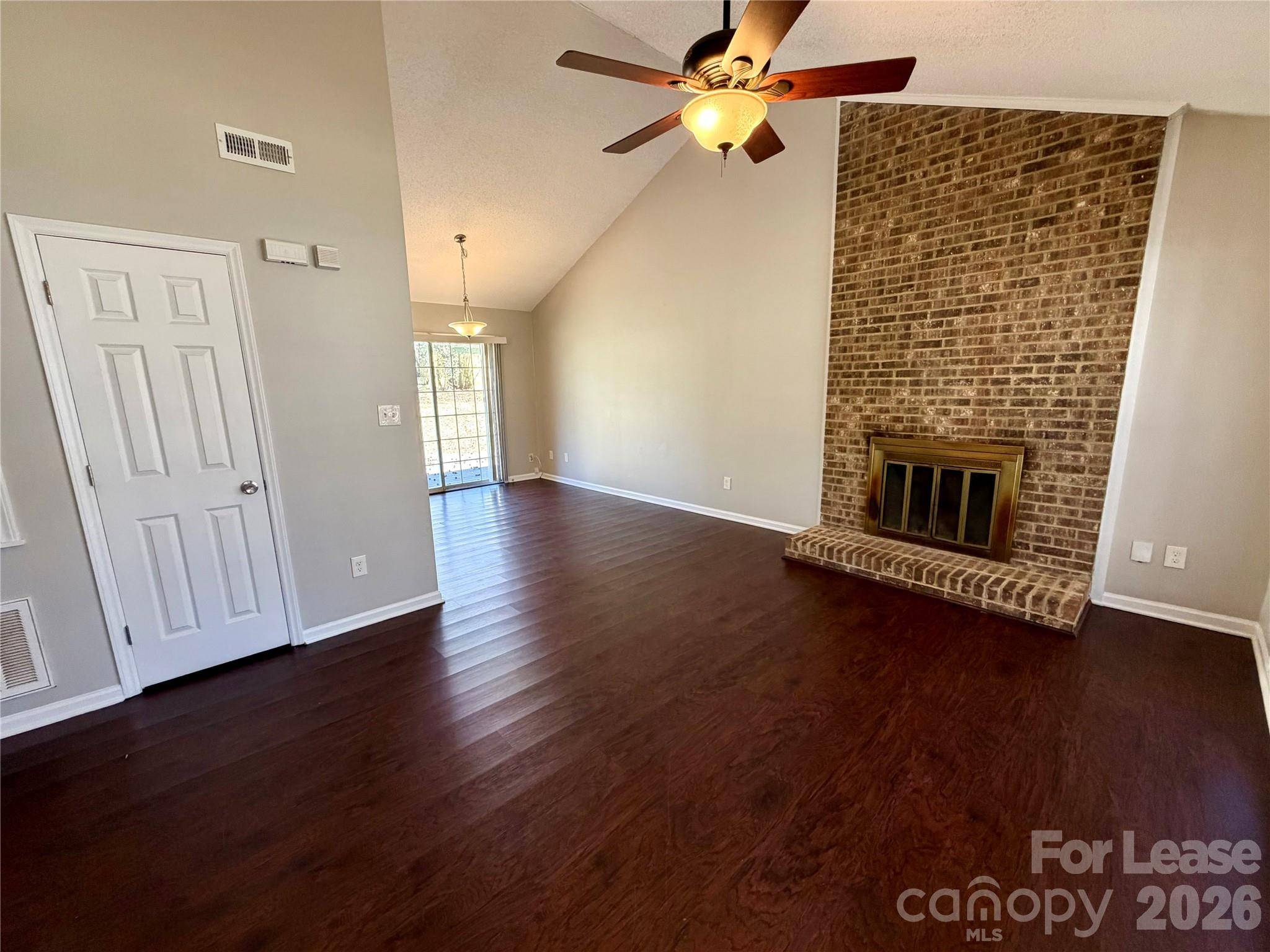 6621 Goldfinch RD, Charlotte, NC 28227