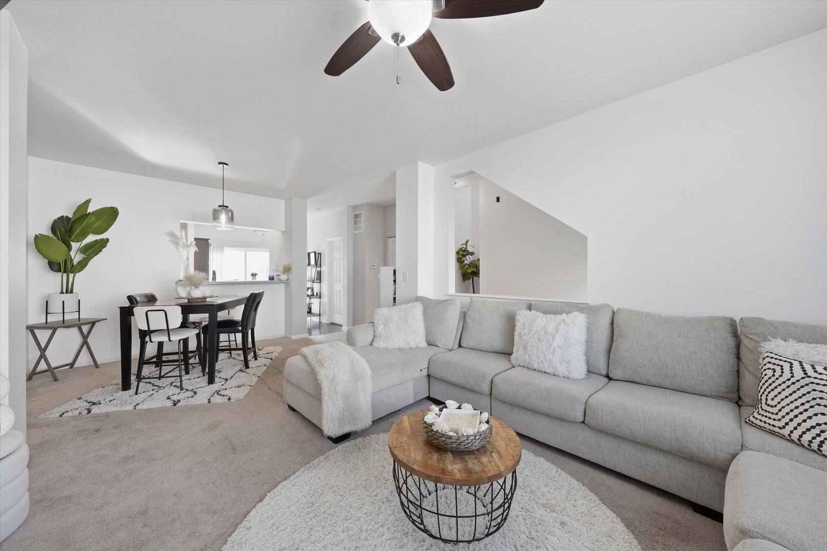 3350 Ravinia CIR #0, Aurora, IL 60504