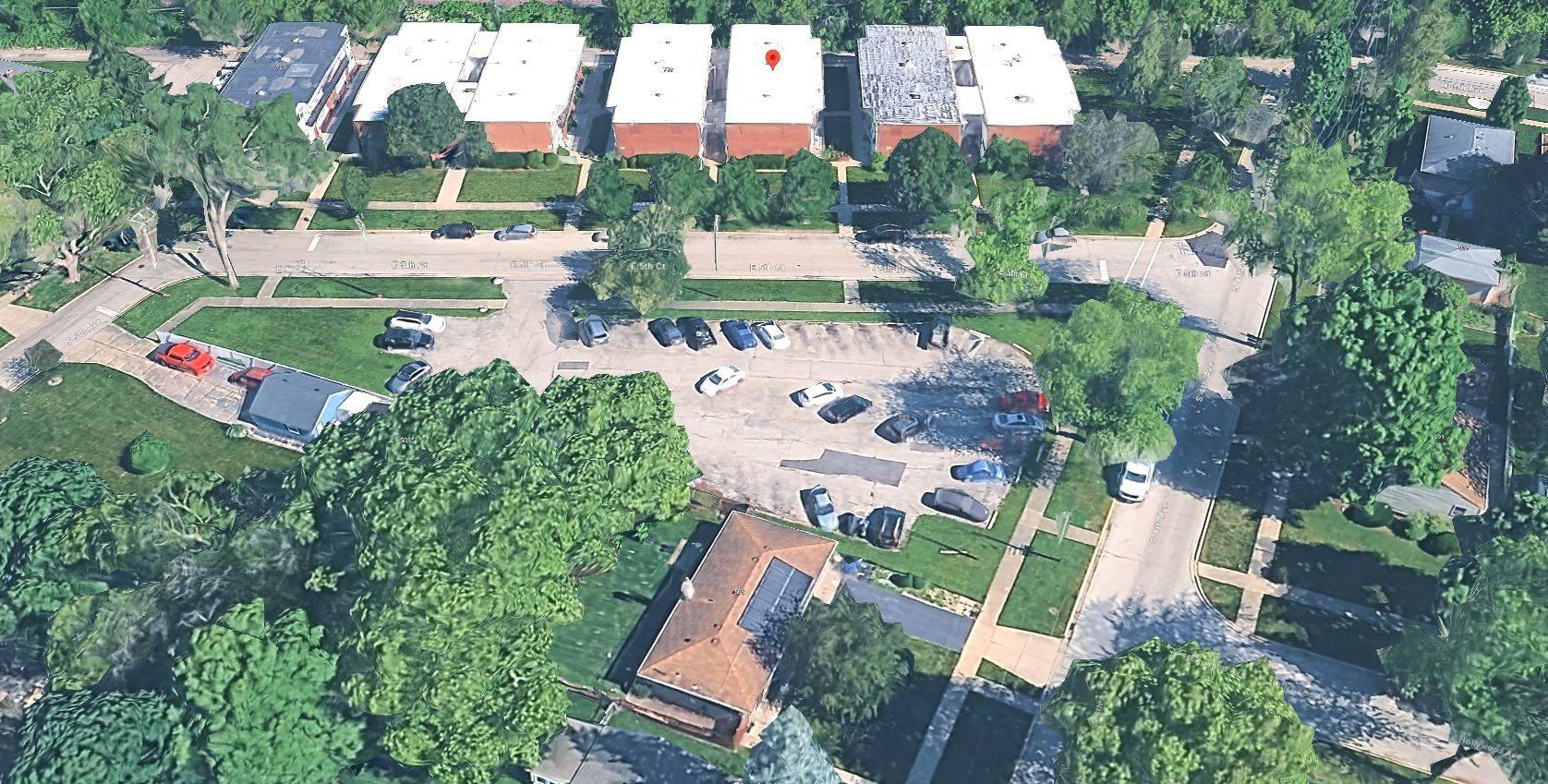 772 E 5TH CT #A, Des Plaines, IL 60016