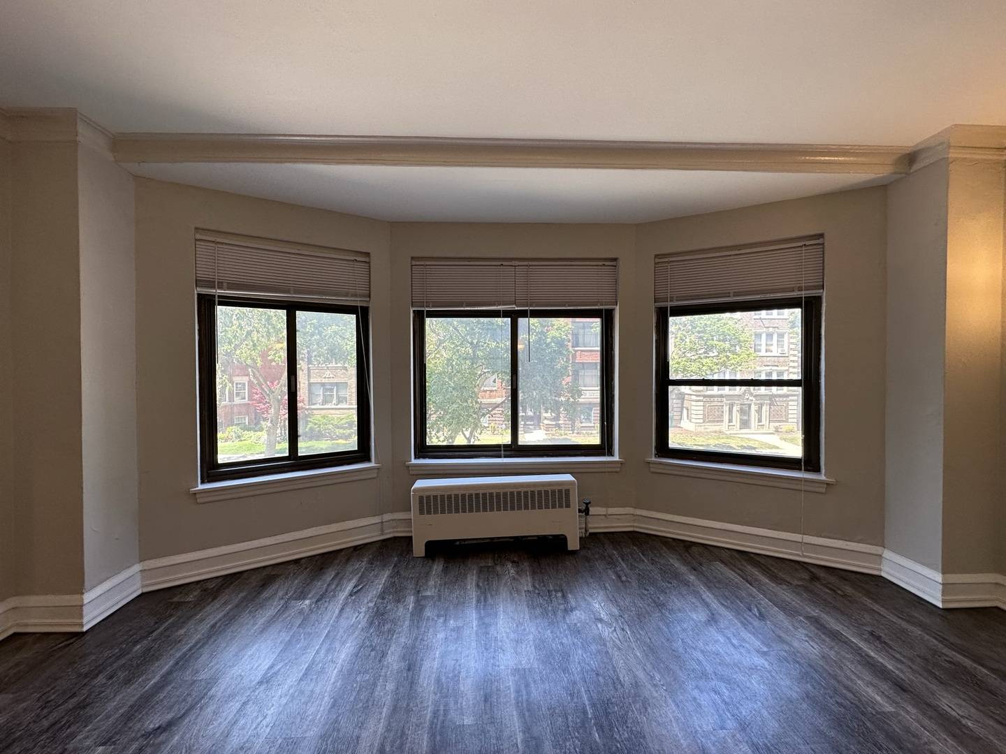 1033 W Loyola AVE #602, Chicago, IL 60626