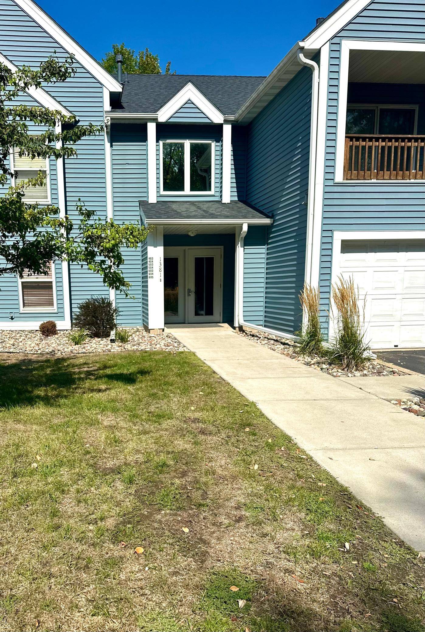 1381 Berry Ridge RD #404, Eagan, MN 55123