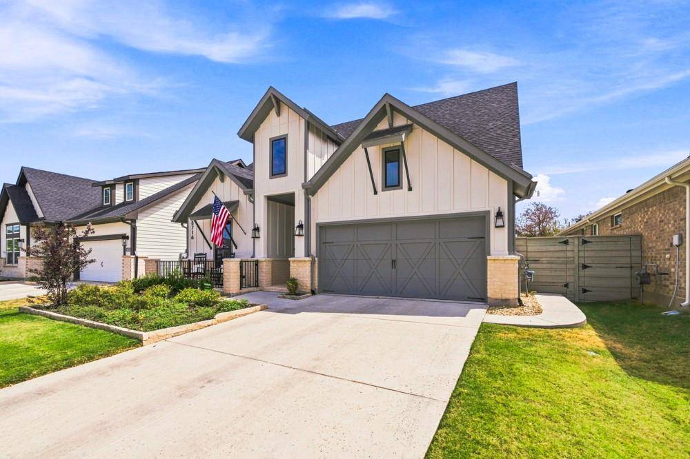 8716 Bur Oak Drive, Justin, TX 76247
